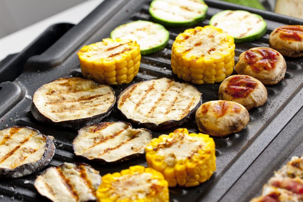 Légumes sur barbecue électrique