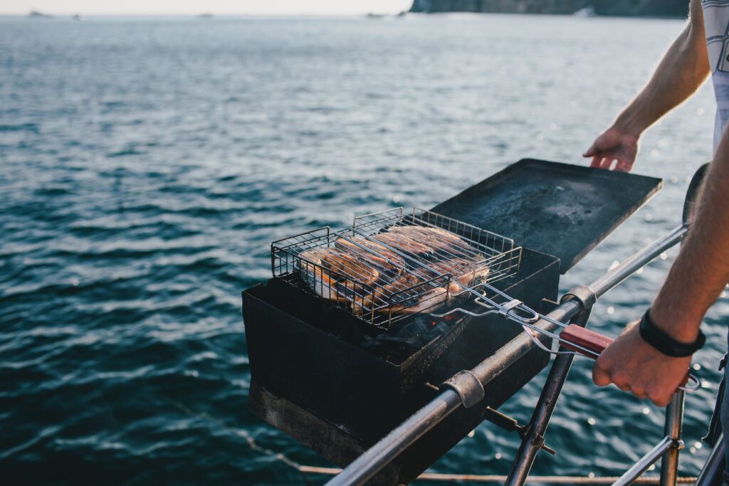 poisson grillé au charbon
