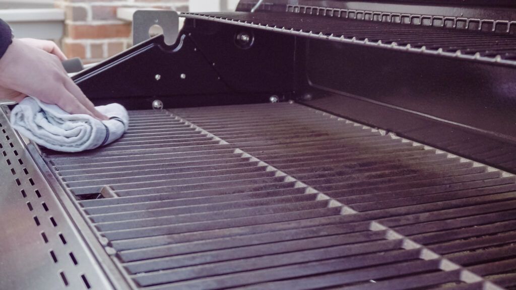 Nettoyage grille barbecue
