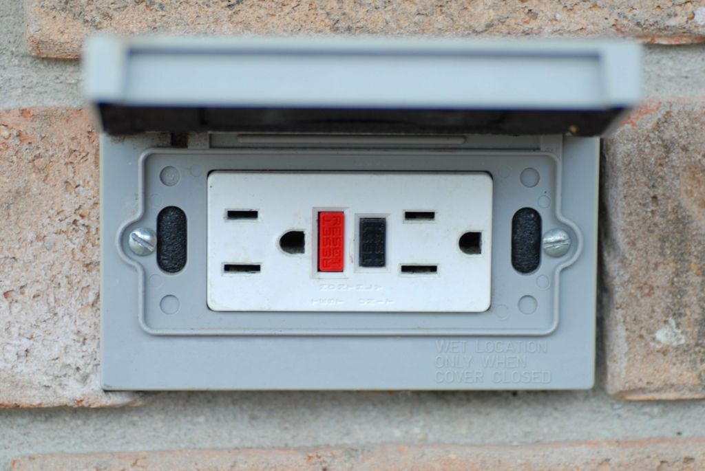 Prise électrique extérieure